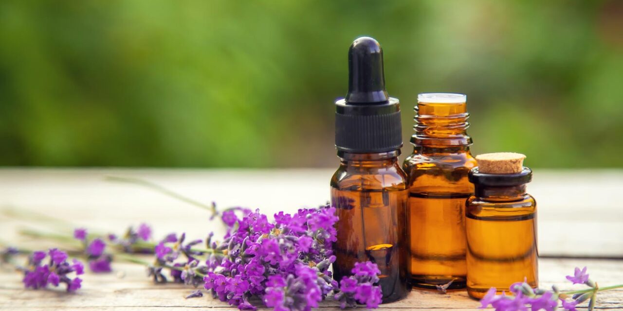 Usare gli oli essenziali per l’aromaterapia