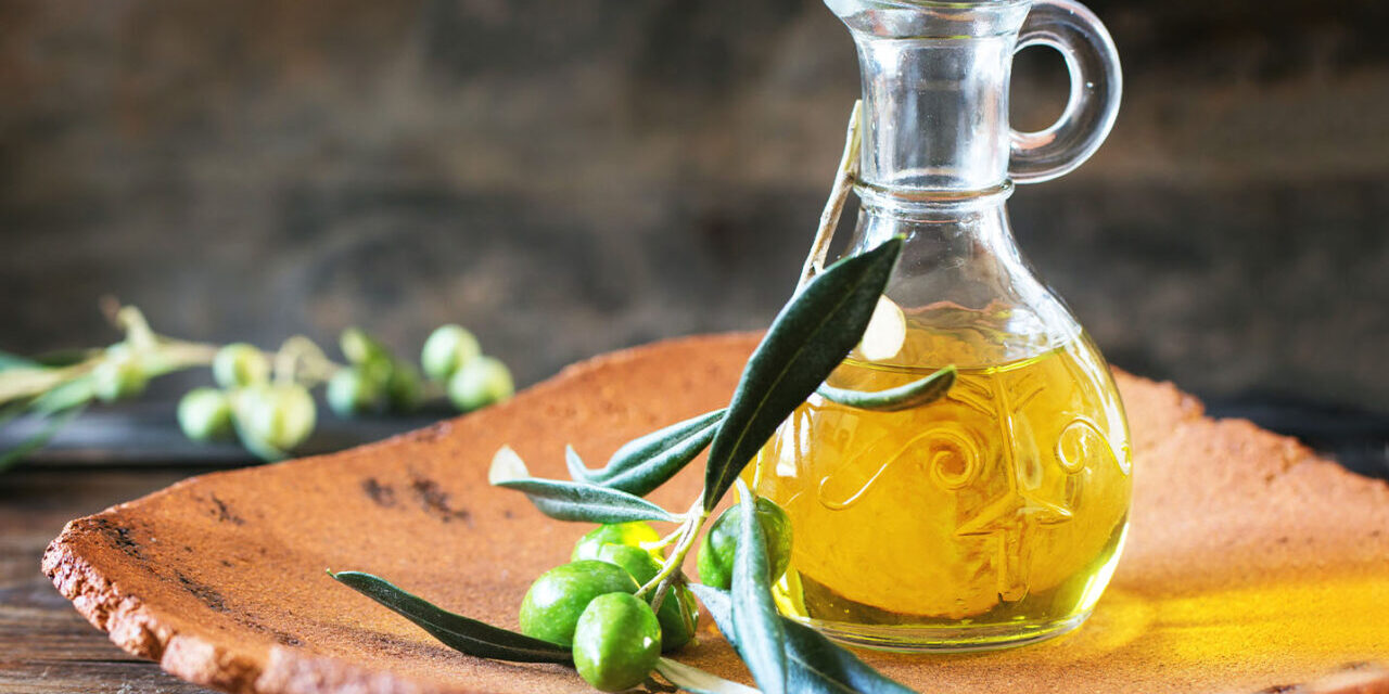 Dalla tavola al tuo organismo: tutti i benefici dell’olio d’oliva