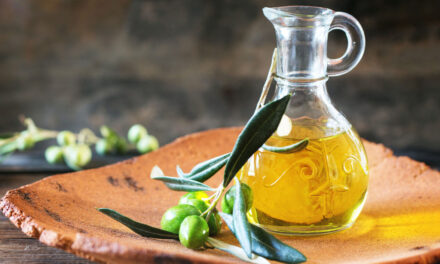 Dalla tavola al tuo organismo: tutti i benefici dell’olio d’oliva