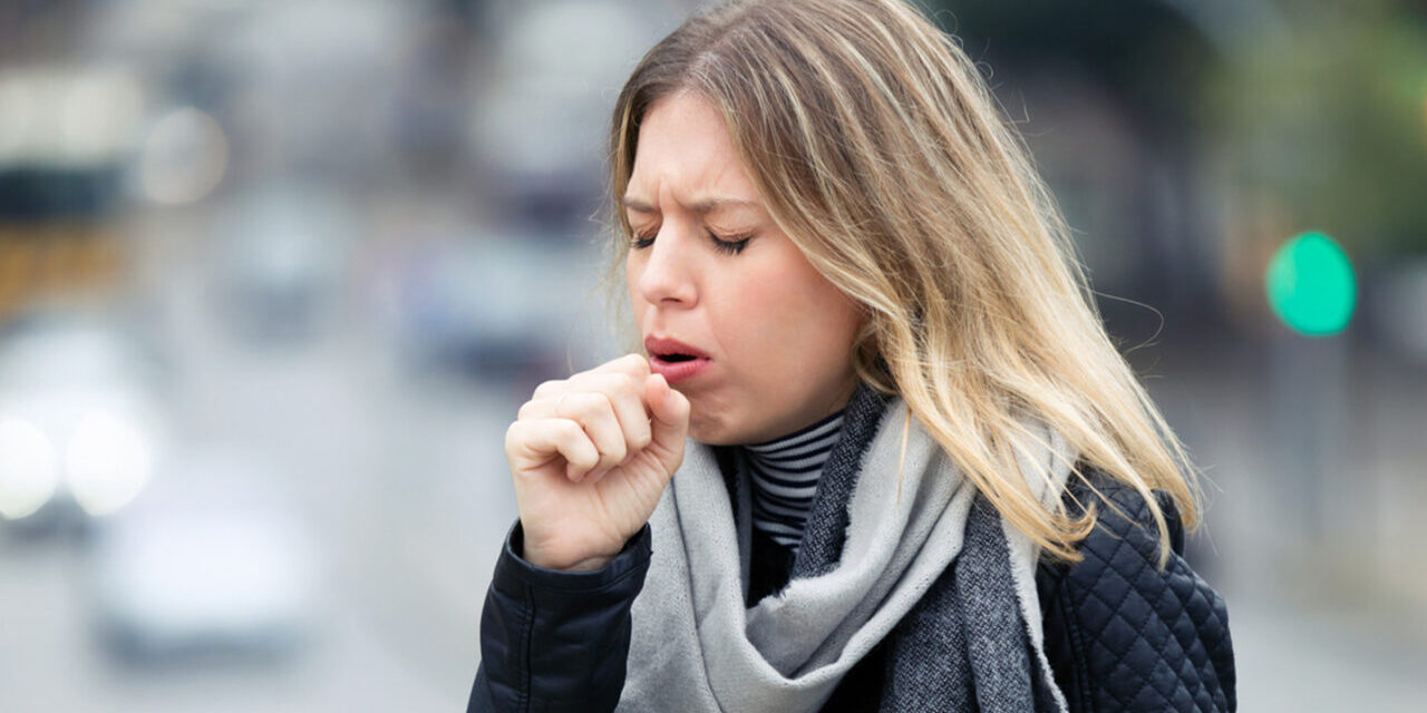 Cosa fare quando la tosse non va via? I rimedi naturali